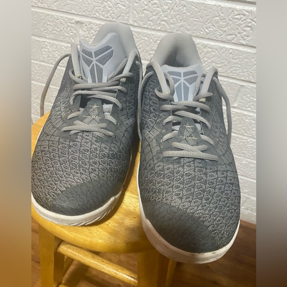 Nikes - Picture 6 of 11